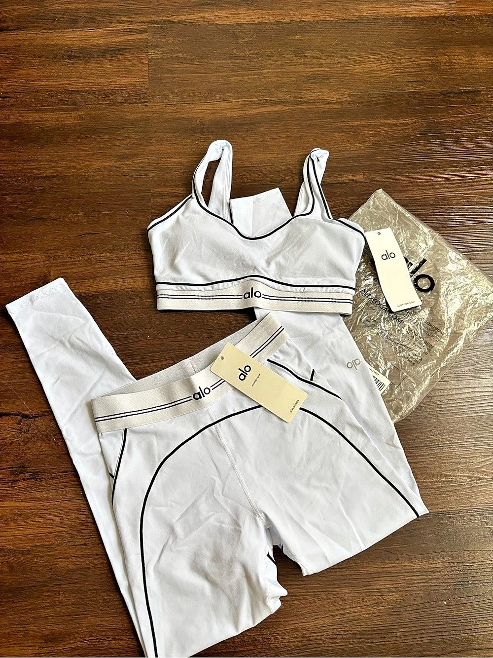 alo White Athletic Set NWT size small